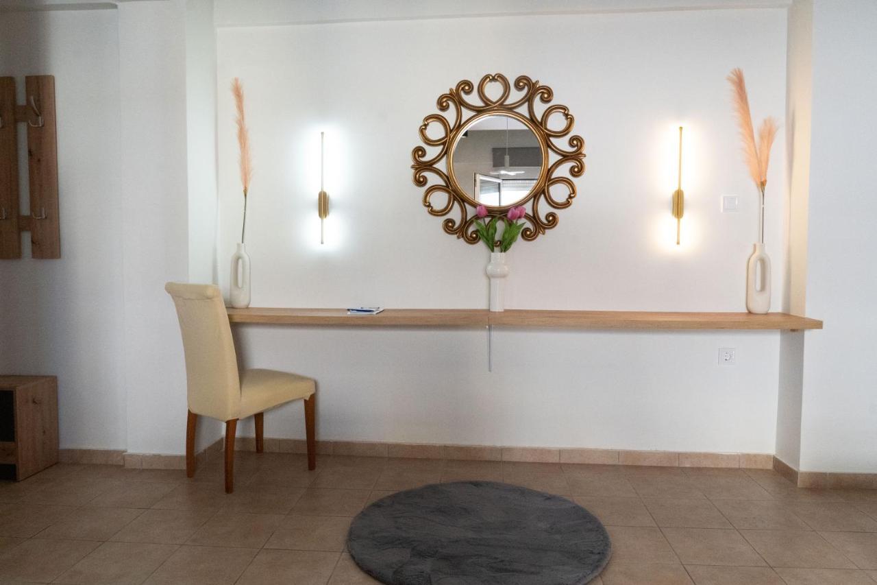 The Whole Packet C4 Center With Parking Apartamento Larissa Exterior foto